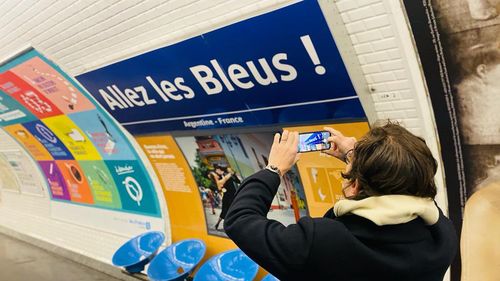 Cupa Mondială: Staţia de metrou Argentina din Paris, redenumită temporar Franţa - Allez Les Bleus! Staţia Notre-Dame a devenit  Notre Didier Deschamps