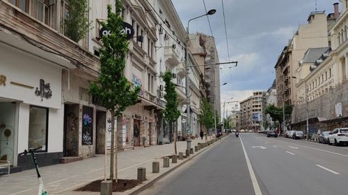 Guvernul a redus impozitul pe clădiri, terenuri și mijloace de transport pentru persoanele cu dizabilități și imobilele vechi