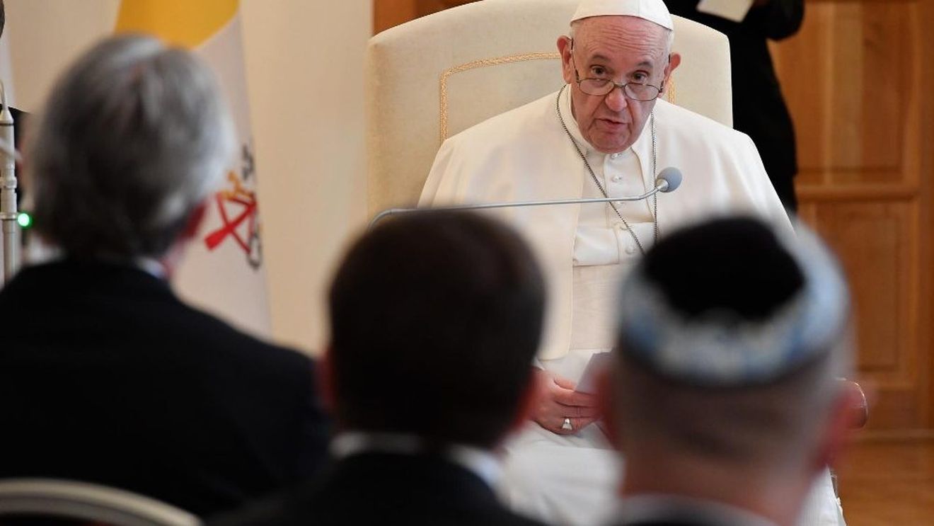 Papa Francisc cere negocieri adevărate pentru încetarea focului în Ucraina