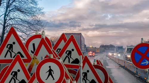 Restricţii de circulaţie pe DN1, în zona oraşului Comarnic, unde se desfăşoară lucrări