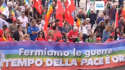 Manifestații în Italia: Zeci de mii oameni cer încheierea războaielor din Fâşia Gaza şi Ucraina