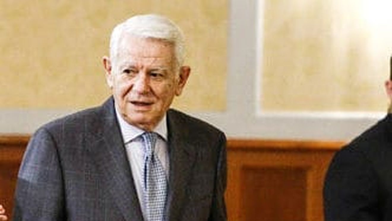 Meleşcanu spune că nu îşi retrage candidatura pentru şefia Senatului: Sper să am numărul de voturi necesare
