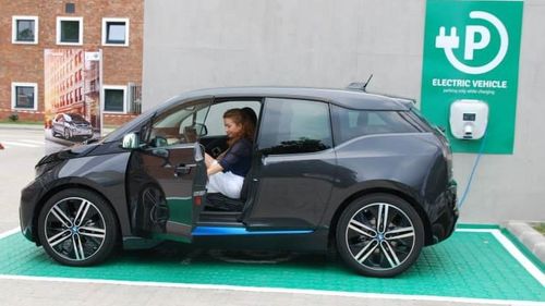 Cluj, noi investiţii în transportul eco: primăria cumpără maşini electrice pentru Poliţia Locală