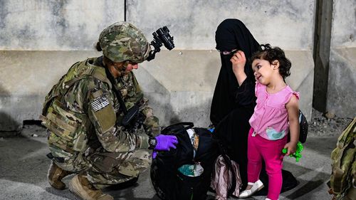 Mai multe nave americane sunt blocate în largul portului artificial pentru furnizarea de ajutoare în Gaza / "Niciun membru al personalului militar american nu va intra în Gaza"