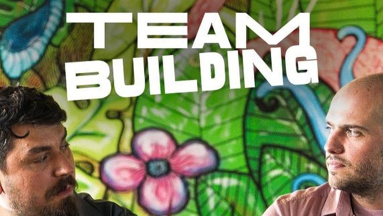 Tudor Giurgiu despre filmul Teambuilding: ”Pare o situație fără ieșire, efectiv nu am de ales. Io cred că e de bine” / ”Cine minimizează sau ia în bășcălie efortul de a pune cap la cap un astfel de proiect se descalifică din start”