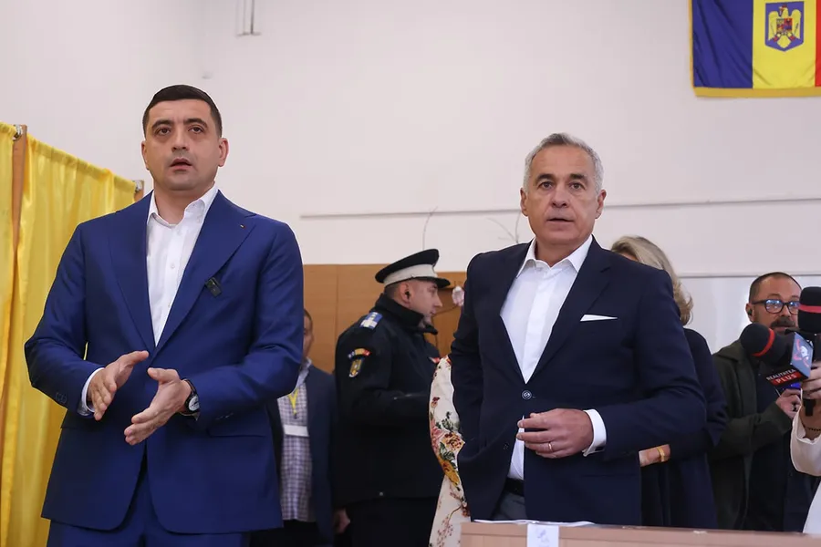 calin georgescu george simion alegeri prezidentiale 2025