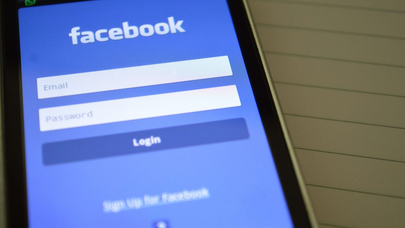Facebook anunță noi măsuri pentru a combate dezinformarea, în perspectiva alegerilor prezidenţiale din SUA din 2020
