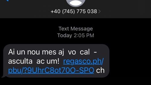 Avertisment al Poliției: Nu deschideți mesaje audio primite prin SMS. Atacatorii vizează datele sensibile, personale, financiare și de autentificare de pe telefon