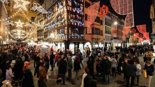 După un atentat şi pandemia de COVID, Târgul de Crăciun de la Strasbourg se deschide vineri