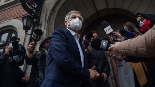 Dacian Cioloș: Explozia facturilor la energie este cauzată de măsurile greşite luate de PSD şi PNL, prin reprezentanţii lor în Parlament, ANRE şi Ministerul Energiei/ Ar trebui demişi de la cap la coadă, în frunte cu Virgil Popescu