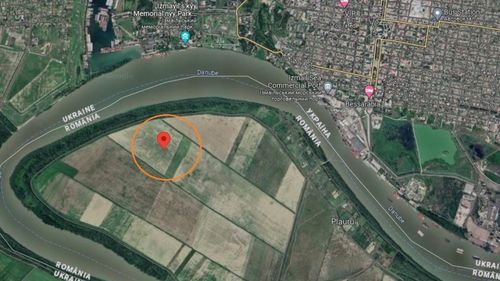 De ce a fost informat președintele Iohannis despre drona căzută în Deltă abia marți seară la 22.00, deși armata descoperise resturile în jurul orei 17.00: Ministerul Apărării susține că nu a putut fi informat pentru că era în avion