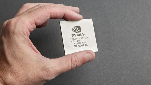 Nvidia, bine poziționată în domeniul inteligenței artificiale, depăşeşte gigantul petrolier Aramco și devine a treia cea mai valoroasă companie mondială