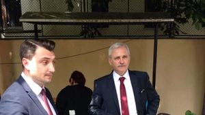 Dosarul penal privind vizita lui Liviu Dragnea la inaugurarea lui Donald Trump: Cinci judecători de la Tribunalul București s-au recuzat, instanța a respins ultima cerere