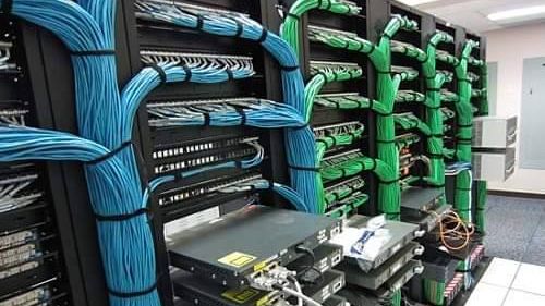 SUA jubilează după interdicția impusă de Marea Britanie companiei Huawei / Regatul Unit se alătură grupului de țări, între care și România, care s-au angajat să apere securitatea rețelei 5G