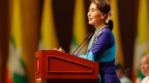 Myanmar: Dizidenta premiată cu Nobelul pentru pace, Aung San Suu Kyi, transferată din închisoare în arest la domiciliu de junta aflată la putere