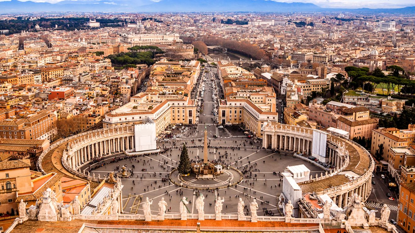 Vatican e cea mai ieftină destinație turistică din lume / Vizitatorii cheltuie aici, în medie, doar 13 euro pe zi / E atât de mic, încât nu e nevoie de cazare peste noapte