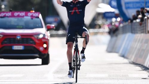 Ciclistul Rohan Dennis ar fi fost arestat după ce soția sa, fosta campioană mondială de ciclism Melissa Hoskins, a murit într-un accident de mașină