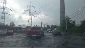 O intersecție din Botoșani a fost inundată în urma ploilor torențiale