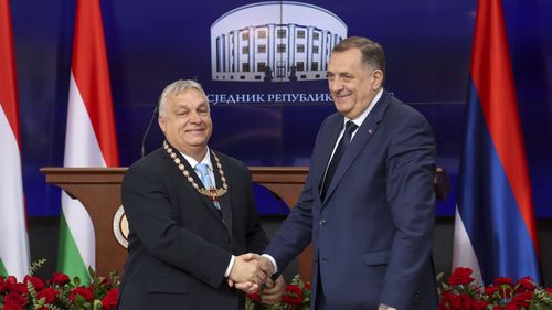 Bosnia-Herțegovina cere oficial retragerea soldaților maghiari EUFOR, din cauza sprijinului guvernului Orban acordat liderului Republicii Srpska / SUA îl critică pe Milorad Dodik
