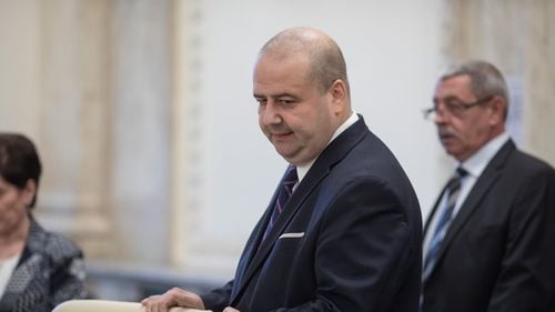 Avocatul Toni Neacșu: Primul loc de muncă al lui Mihai Busuioc, propus de PSD la CCR, a fost la pază la Judecătoria Sector 4, unde a fost coleg cu Bogdan Licu, judecător la Curtea Constituțională propus tot de PSD
