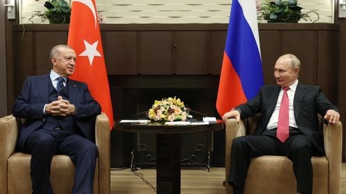 Erdogan susține că Putin trebuie încurajat să găsească ”o ieșire onorabilă” și să fie ”arhitectul pașilor spre pace”