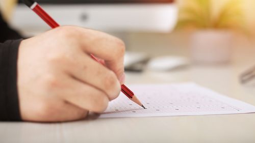 Peste 80% dintre elevii din mediul rural din Iași au obținut note sub 5 la proba la Matematică a simulării Evaluării Naționale