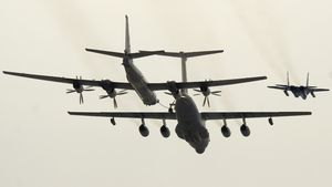 Şapte avioane militare americane, inclusiv patru F-16, au interceptat patru avioane ruseşti, două bombardiere strategice de tip Tu-95 şi două Su-35 în largul Alaksăi