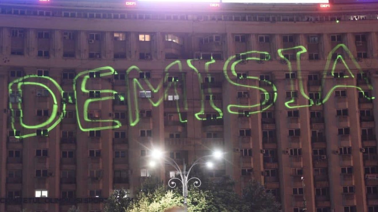 VIDEO Momentul în care zeci de mii de oameni scandează în cor ”M...e, M...e, PSD!”