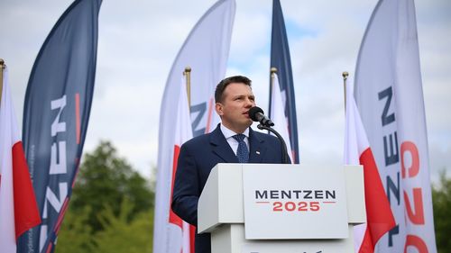 Candidații dreptei în alegerile prezidențiale din Polonia folosesc imaginea refugiaților ucraineni, în scădere de popularitate, ca temă de campanie