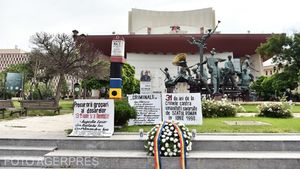 Miron Cozma şi Adrian Sârbu, inculpați în dosarul Mineriadei / Sunt acuzați de infracțiuni contra umanității, alături de Ion Iliescu și Petre Roman