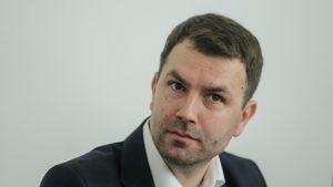 Drulă susține că blocarea metroului este ilegală: „O firmă vrea neapărat să căpușeze Metrorex în liniște. E o palmă dată întregii Românii”