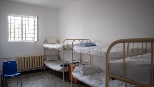 Noi pavilioane de detenţie la Penitenciarul Constanţa-Poarta Albă şi Secţia Exterioară Valu lui Traian / 380 de noi locuri de detenţie / ”Asigură pentru fiecare persoană cel puţin 4 mp”