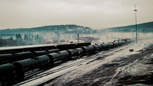 România a devenit cel mai mare exportator de motorină în Ucraina / În luna martie, România a exportat în țara vecină 114.000 tone