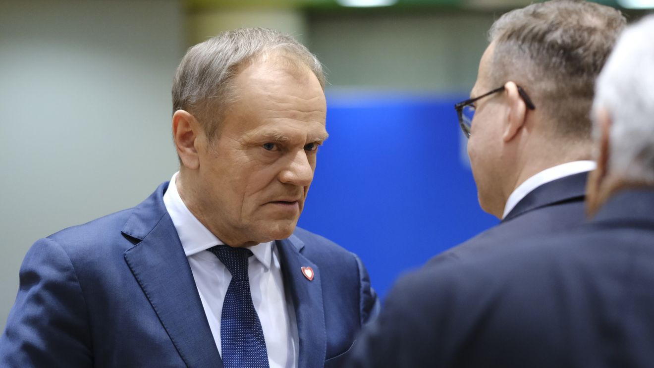 Donald Tusk avertizează în privinţa unui "mare pericol" pentru Franţa şi Europa