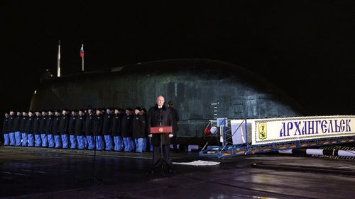 Vladimir Putin susține că Rusia construiește şase noi submarine nucleare până în anul 2030