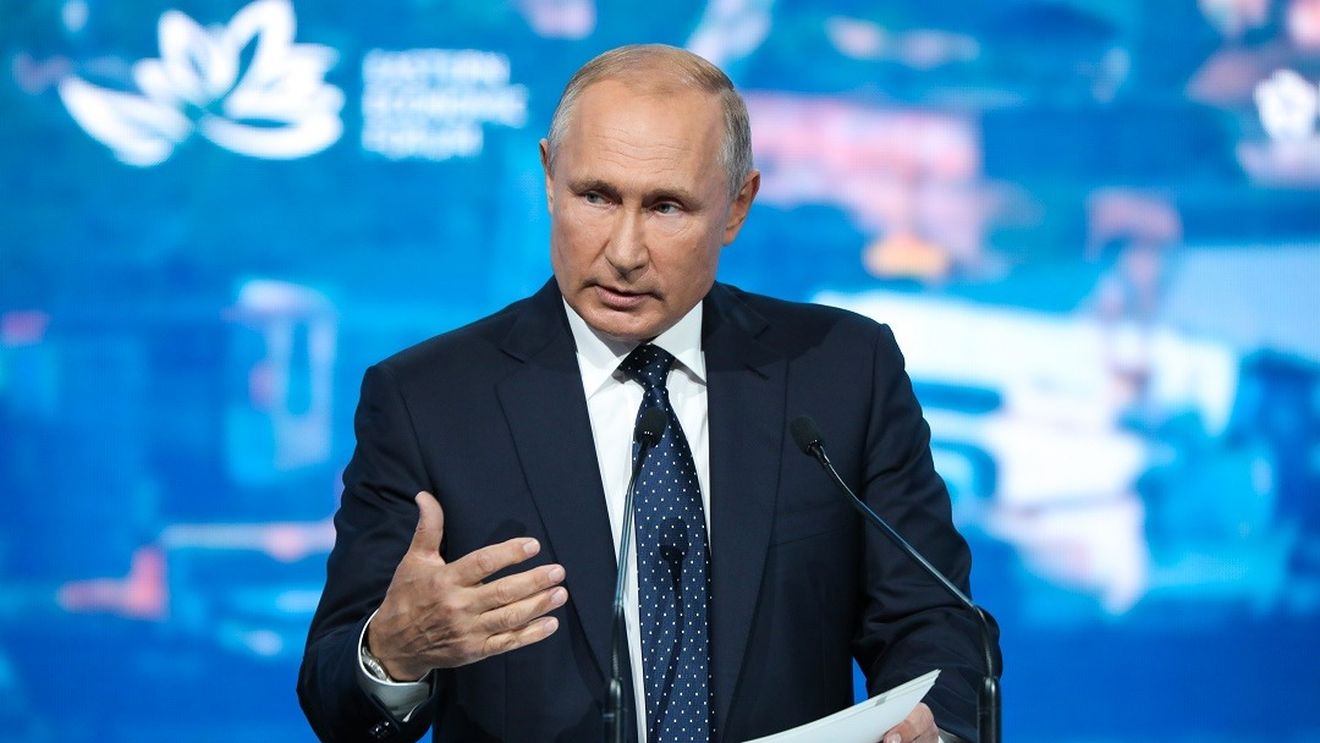Putin le cere ruşilor să dea dovadă de patriotism la alegerile legislative, din care opoziţia a fost exclusă