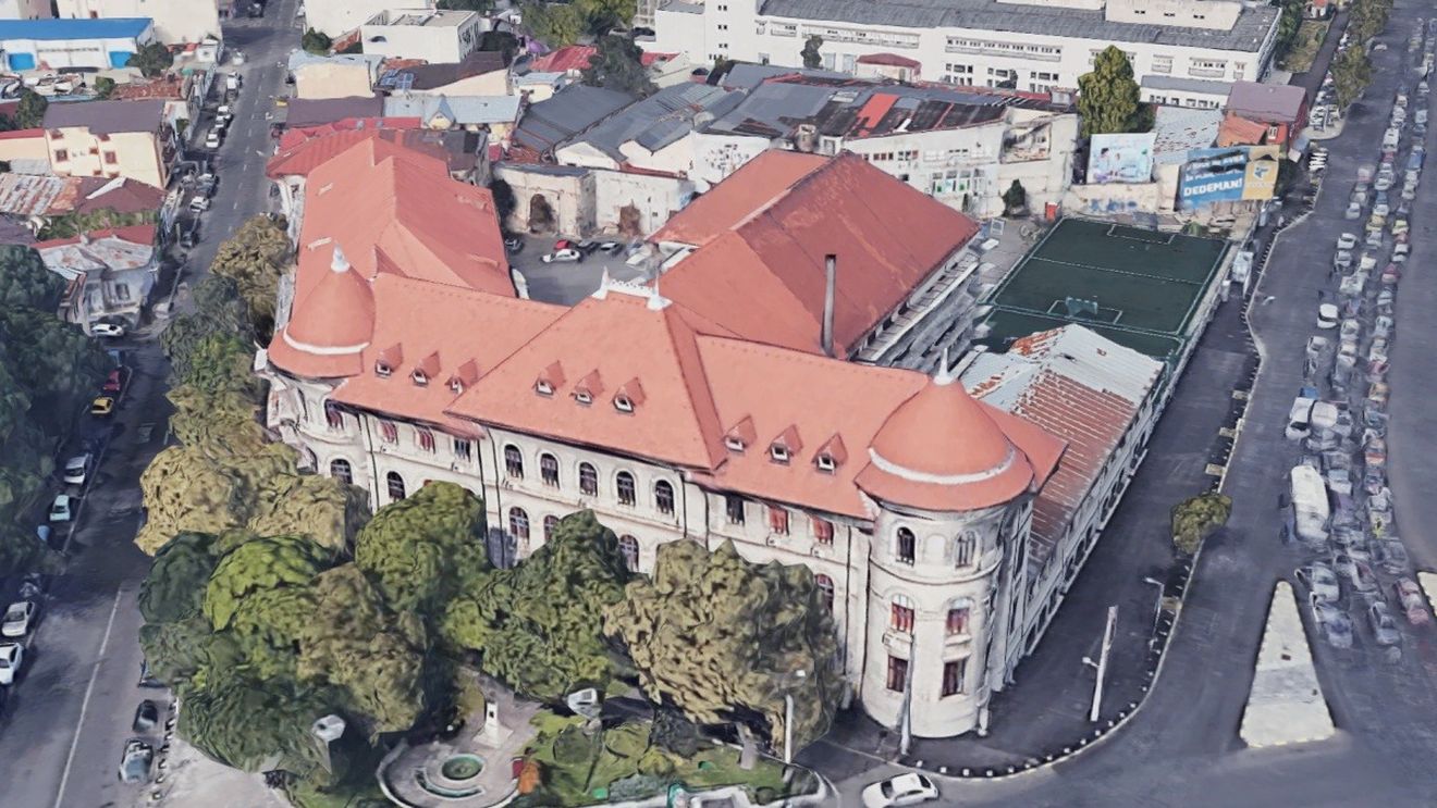 Colegiul Național „Gheorghe Șincai” intră de astăzi în scenariul roșu