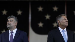 OFICIAL: Marcel Ciolacu a anunțat că le va cere colegilor din PSD să nu voteze amendamentul care i-ar permite președintelui Iohannis să candideze pe listele PNL la Senat / Liberalii au cerut opinia Biroului Electoral Central