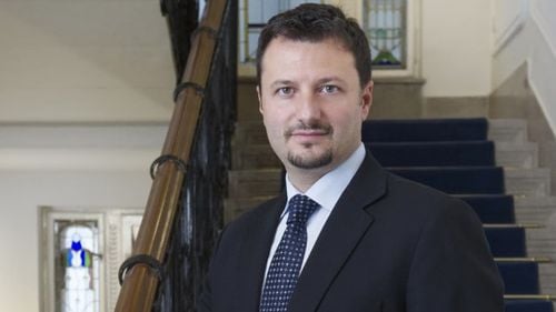 Compania maghiară MET, care vrea să devină un jucător major pe piața română de energie, controlată de oligarhi unguri și ruși