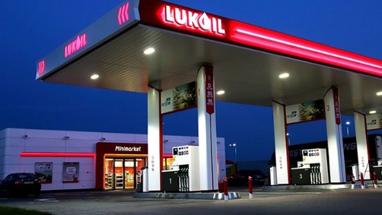 Slovacia şi Ungaria susțin că Ucraina a oprit tranzitul petrolului pentru grupul rusesc Lukoil
