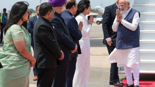 Modi îşi începe vizita în SUA cu exerciţii de yoga pe peluza ONU / Liderul indian caută să-şi extindă influenţa internaţională inclusiv prin acest instrument diplomatic