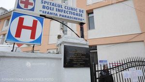 UPDATE Infectat cu COVID-19, un pacient din Iași a fugit din spital prin geamul de la baie. Poliția  l-a găsit după 4 ore de căutări