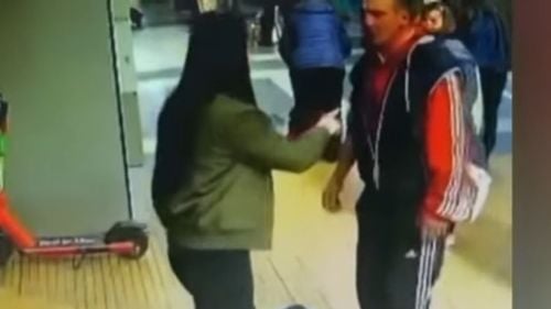 VIDEO Polițistă agresată sexual și amenințată în Gara de Nord, în timp ce suspectul este cercetat pentru agresiune și nu pentru ultraj, condamnă Sindicatul Europol: ”Cum ar fi reacționat același procuror dacă în cauză era vorba despre o judecătoare?”