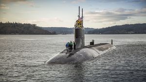 Medvedev ironizează declaraţiile lui Trump despre submarinele americane: „pisica neagră într-o cameră întunecată”