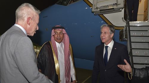 Șeful diplomației americane a ajuns în Arabia Saudită, un jucător important în piața petrolului și în Orientul Mijlociu