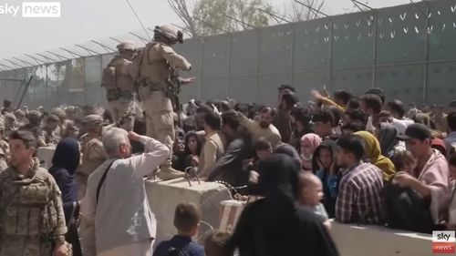 Oficial NATO: Cel puţin 20 de morţi în ultima săptămână în timpul evacuării de pe aeroportul din Kabul