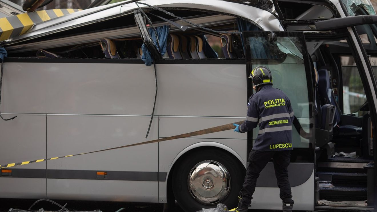 Constanţa: Accident între un autocar şi un microbuz, cu 37 de persoane implicate / A fost activat Planul Roşu de intervenţie