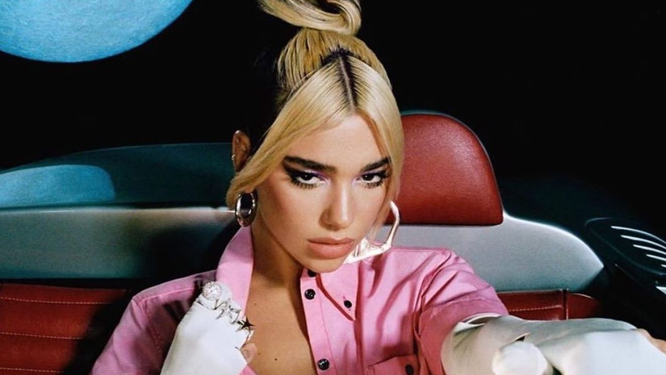 Brit Awards 2021: Dua Lipa, marea câştigătoare a unei gale dominată de artiste