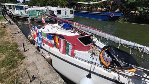 VIDEO Din Marea Mediterana la Timișoara. Peste 3.500 de kilometri de ape interioare și peste 2.000 de mile marine. Ambarcațiunea Vulpea scrie istorie pe Bega