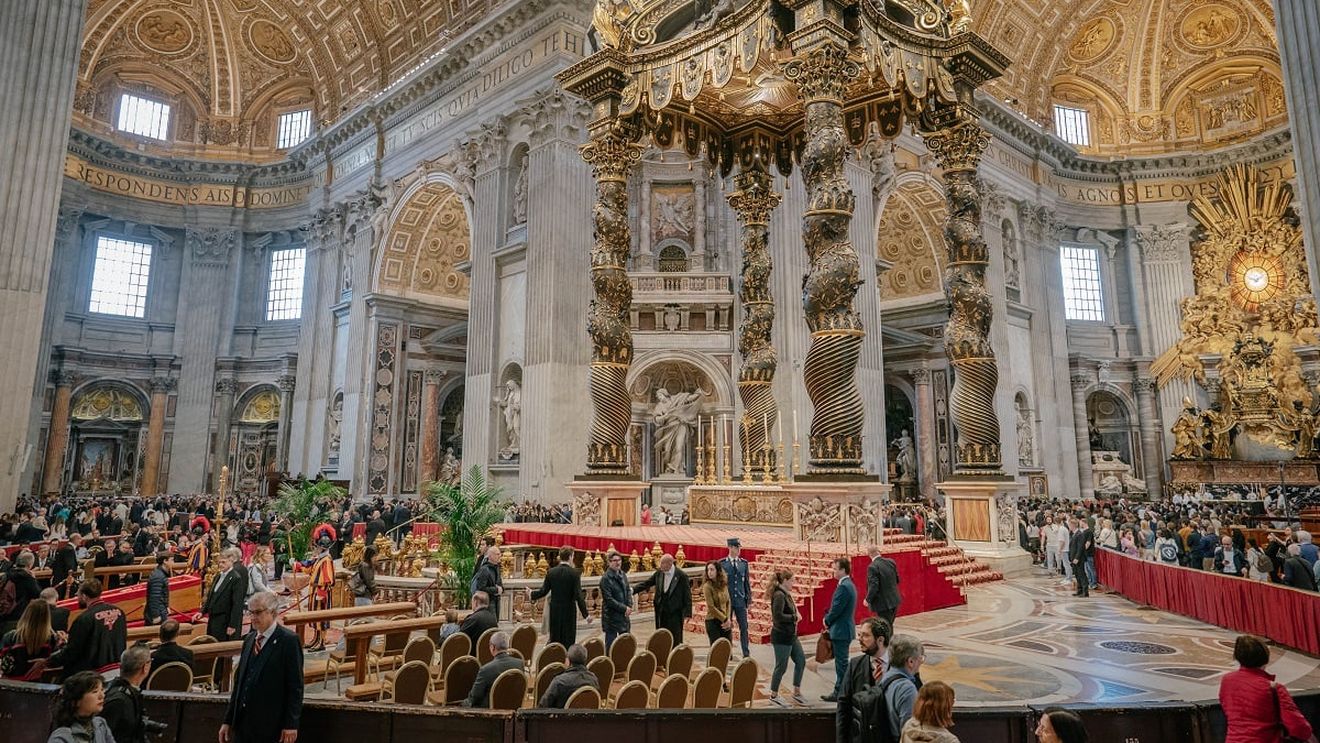 Conturile Vaticanului: Ce reprezintă datoria de două miliarde pe care Bergoglio a lăsat-o moștenire Papei Leon al XIV-lea